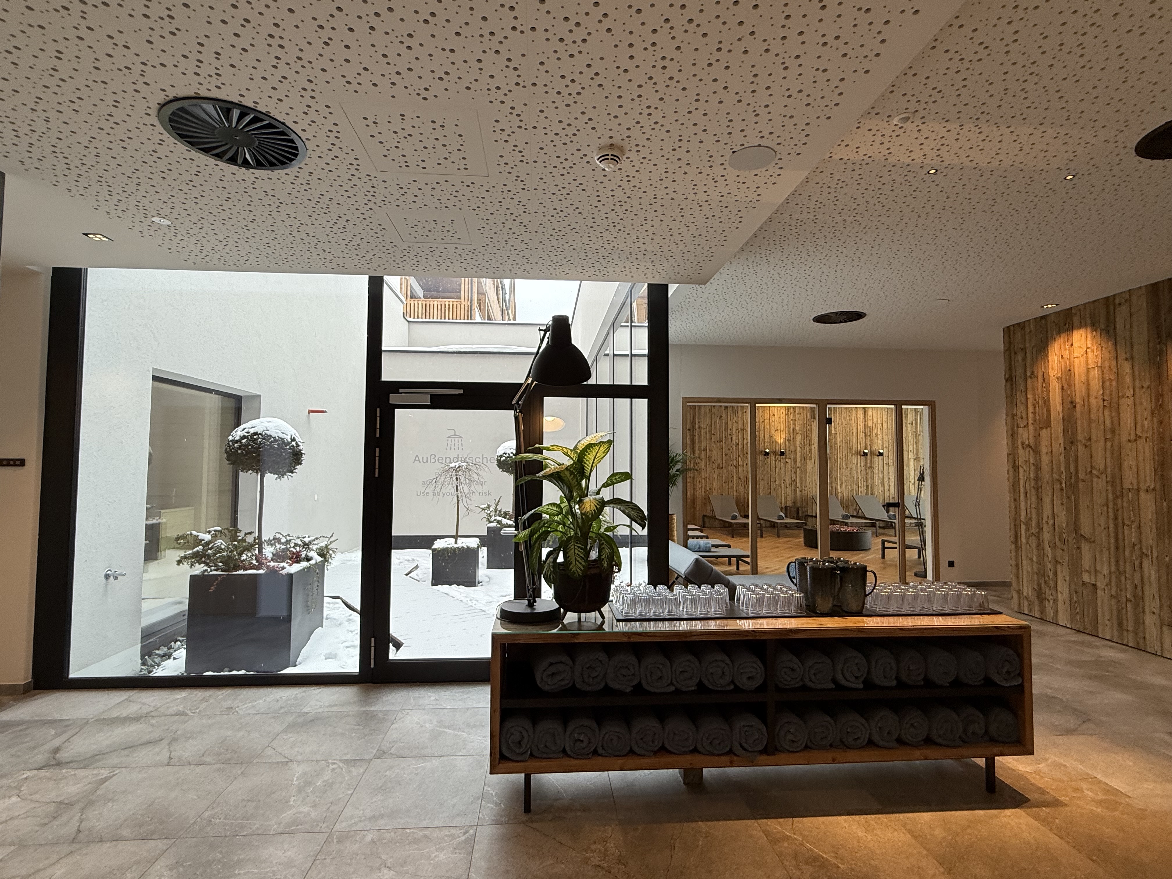 ADEA Spa Tee und Wasserbar